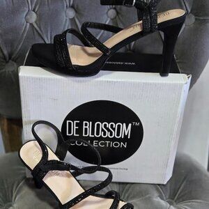 De Blossom Collection Taylor Black Pearl Size 9